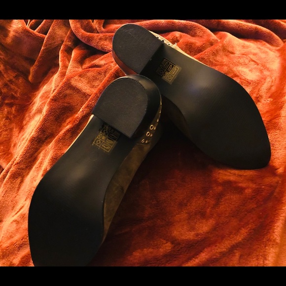 Ankle Boots - Picture 2 of 4